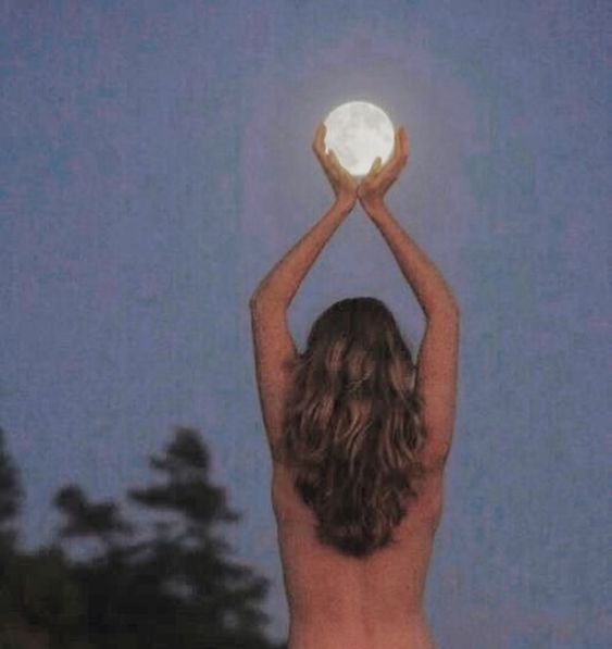 The Ultimate Full Moon Ritual Guide