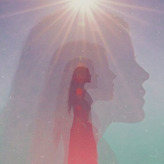 Dimensional Manifesting: Amplify Your Dreams Across Multiple Realities